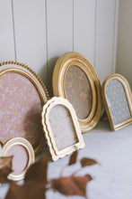 Load image into Gallery viewer, Scalloped Gold Arch Photo Frame