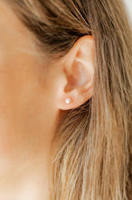 Load image into Gallery viewer, Screwback Stud Earrings - Payton Pearl Pink 5mm