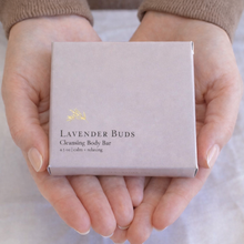 Load image into Gallery viewer, Lavender Buds Cleansing Body Bar