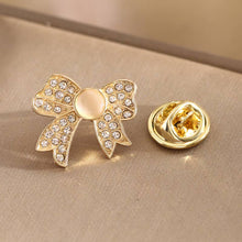 Load image into Gallery viewer, Chic Rhinestone Floral & Animal Shaped Gold Brooch