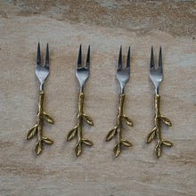 Load image into Gallery viewer, Gold Leaf Bud Handle Fork