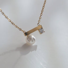 Load image into Gallery viewer, Pearl and Cubic Zirconia Bar Necklace