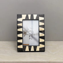 Load image into Gallery viewer, Black Horn & Bone Photo Frame 4x6