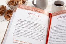Load image into Gallery viewer, Mr & Mrs: 365 Daily Devotional For Busy Couples