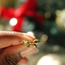 Load image into Gallery viewer, The Bow Ring
