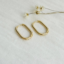 Load image into Gallery viewer, Skinny Everyday Gold Oval Hoops