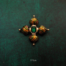 Load image into Gallery viewer, Vintage Baroque Brooch Elegant Pin Accessory (Various Styles)