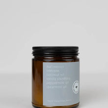 Load image into Gallery viewer, Peppermint Bark Natural Essential Oil Beeswax Candle