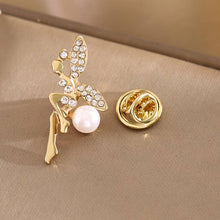 Load image into Gallery viewer, Chic Rhinestone Floral & Animal Shaped Gold Brooch