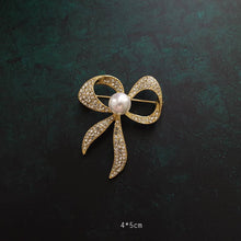 Load image into Gallery viewer, Vintage Baroque Brooch Elegant Pin Accessory (Various Styles)