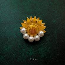 Load image into Gallery viewer, Vintage Baroque Brooch Elegant Pin Accessory (Various Styles)