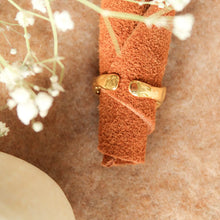 Load image into Gallery viewer, Velaria Ring
