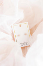 Load image into Gallery viewer, Screwback Stud Earrings - Payton Pearl Pink 5mm
