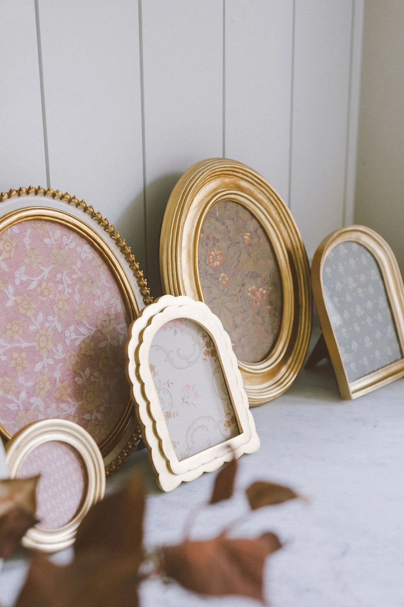 Scalloped Gold Arch Photo Frame – Smith & York Co.
