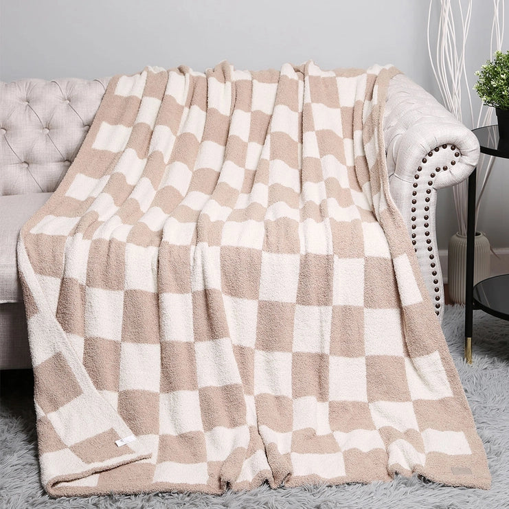 Checkerboard Patterned Throw Blanket (2 colors)