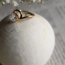 Load image into Gallery viewer, Margot Ring
