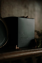 Load image into Gallery viewer, Driftwood &amp; Vetiver Black Lid Candle &amp; Boutique Box
