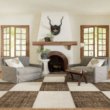 Load image into Gallery viewer, Aspen Checkerboard Fringed Area Rug
