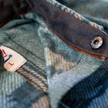 Load image into Gallery viewer, The Desperado Polar Fleece by American Cattle Co.
