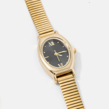 Load image into Gallery viewer, Snake Band Oval Style Watch (Various Colors)
