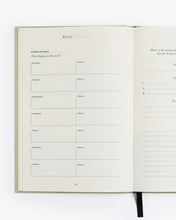 Load image into Gallery viewer, The Five Minute Journal Health &amp; Fitness Edition [Online Only]
