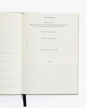 Load image into Gallery viewer, The Five Minute Journal Health &amp; Fitness Edition [Online Only]

