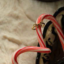 Load image into Gallery viewer, The Bow Ring
