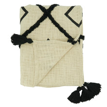 Load image into Gallery viewer, Diamond Tufted Throw

