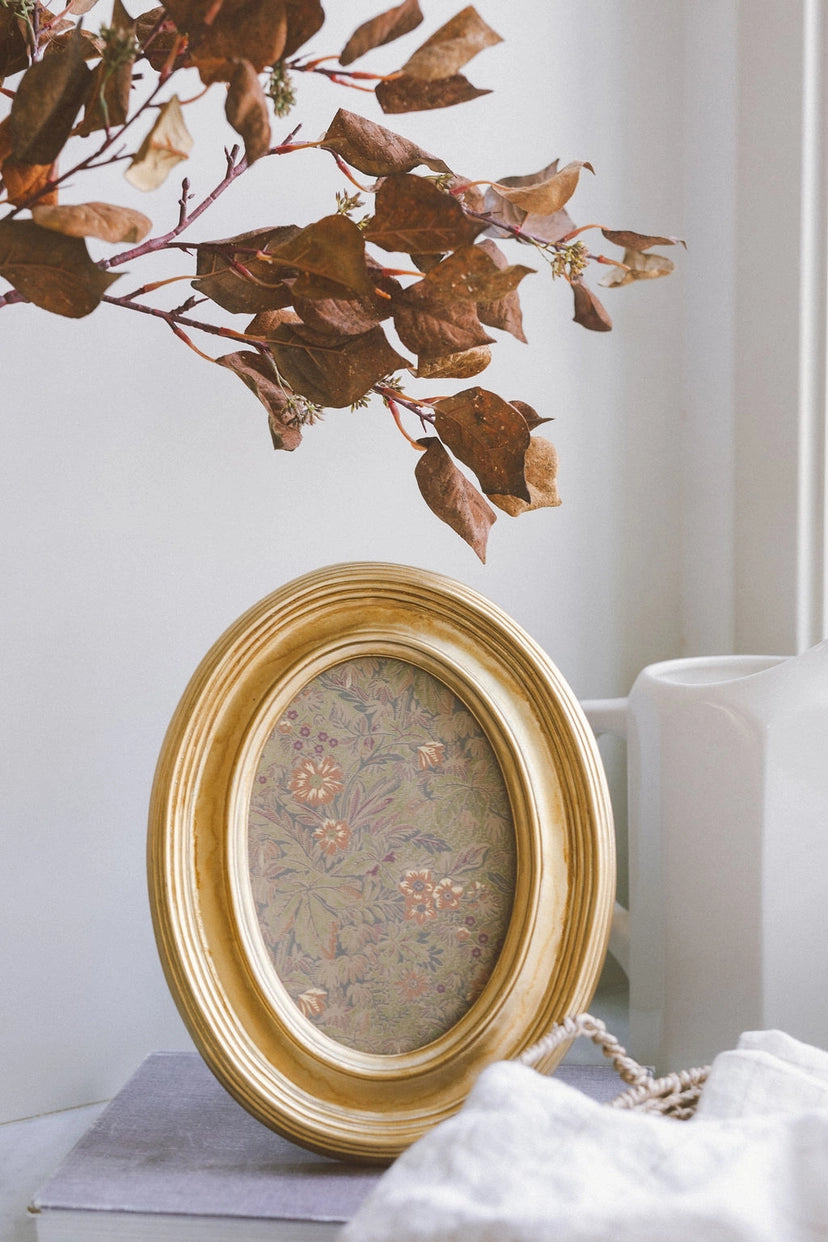 Gold Oval Photo Frame