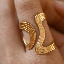 Load image into Gallery viewer, The Chloe Ring
