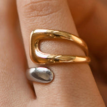 Load image into Gallery viewer, The Kelly Ring
