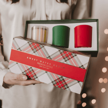 Load image into Gallery viewer, Christmas Candle Gift Box Set (Christmas, Warm and Cozy, Fraser Fir) [Online Only]
