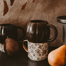 Load image into Gallery viewer, Brown Pumpkin 19 oz Figural Coffee Mug [Online Only]
