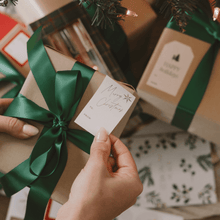 Load image into Gallery viewer, Holiday Classic Gift Tags Set [Online Only]
