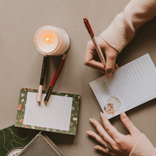 Load image into Gallery viewer, Vintage Santa Notepad [Online Only]
