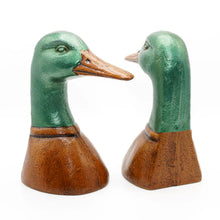 Load image into Gallery viewer, Duck Decorative Bookend Set
