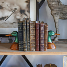 Load image into Gallery viewer, Duck Decorative Bookend Set
