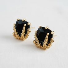 Load image into Gallery viewer, Geometric Black Gold Drop Earrings
