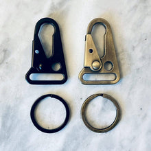 Load image into Gallery viewer, Leather Clip Keychain
