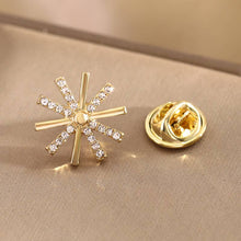 Load image into Gallery viewer, Chic Rhinestone Floral &amp; Animal Shaped Gold Brooch
