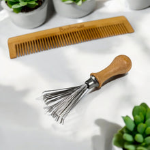 Load image into Gallery viewer, Bamboo Hair Brush Cleaning Tool [Online Only]
