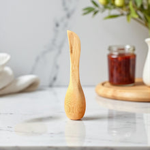 Load image into Gallery viewer, Bamboo Spreading Knife [Online Only]
