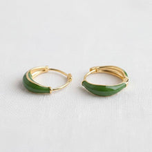 Load image into Gallery viewer, Elegant Vintage Green Drop Earrings
