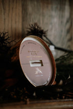 Load image into Gallery viewer, Sandalwood &amp; Cloves Solid Brass 14 oz Pure Soy Candle

