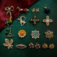 Load image into Gallery viewer, Vintage Baroque Brooch Elegant Pin Accessory (Various Styles)
