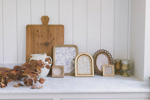 Load image into Gallery viewer, Small Square Circle Photo Frame
