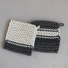 Load image into Gallery viewer, Grey &amp; Cream Color Blocked Crochet Pot Holders
