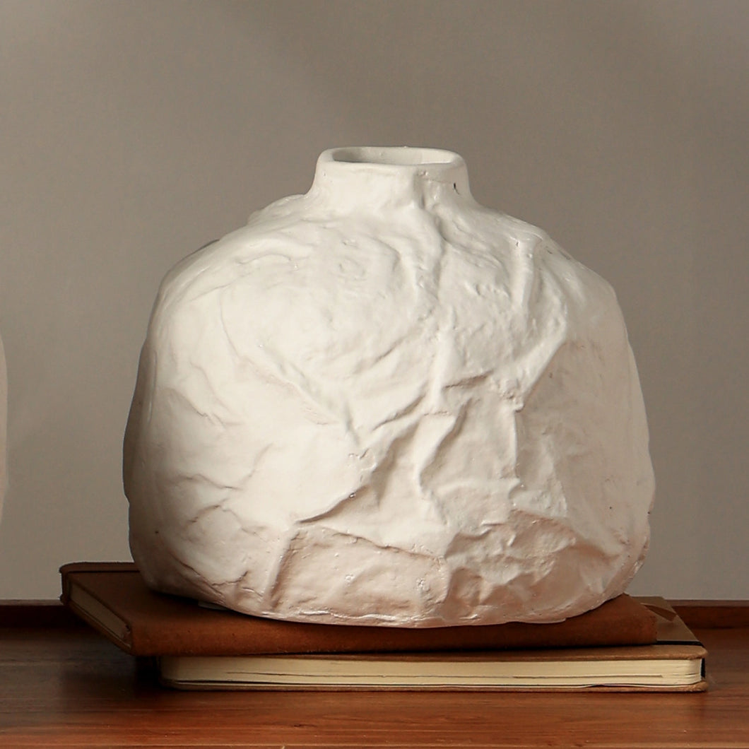 Ecomix White Textured Short Flower Vase