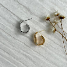 Load image into Gallery viewer, Chunky Teardrop Statement Half Hoops
