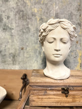 Load image into Gallery viewer, Lady Head Planter
